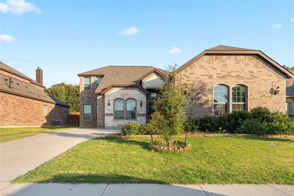 4424 Terraview Drive, Arlington, TX 76001