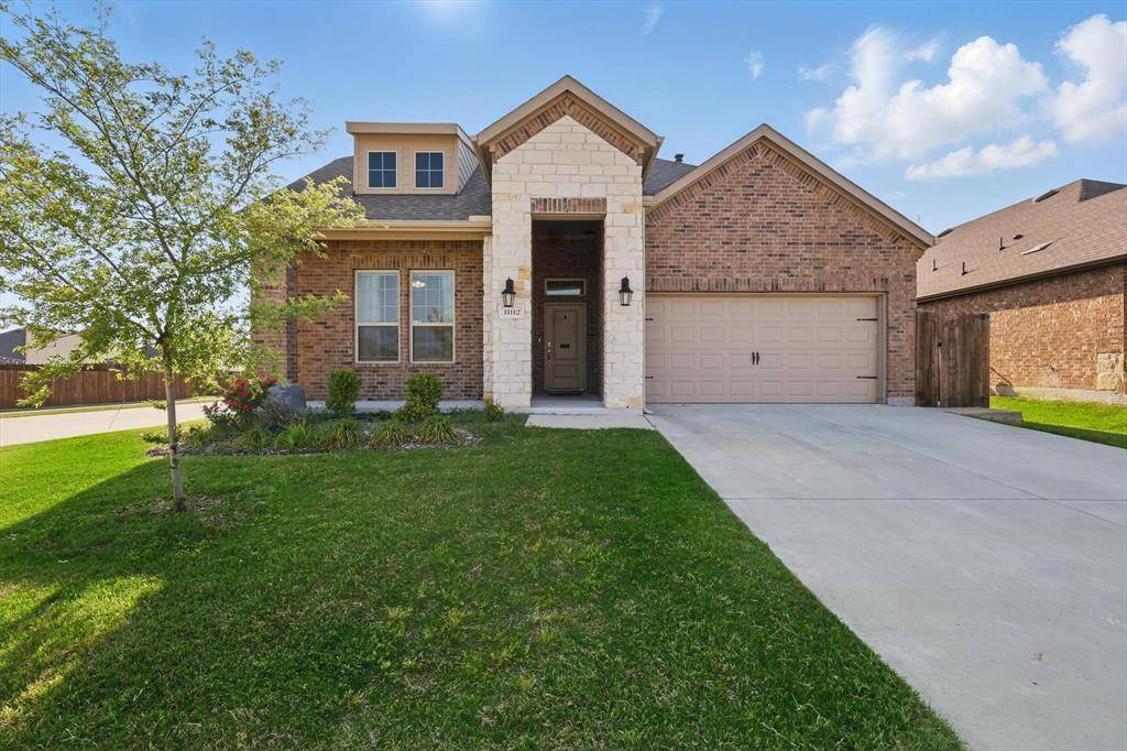 11112 Summer Rain Boulevard, Aubrey, TX 76227