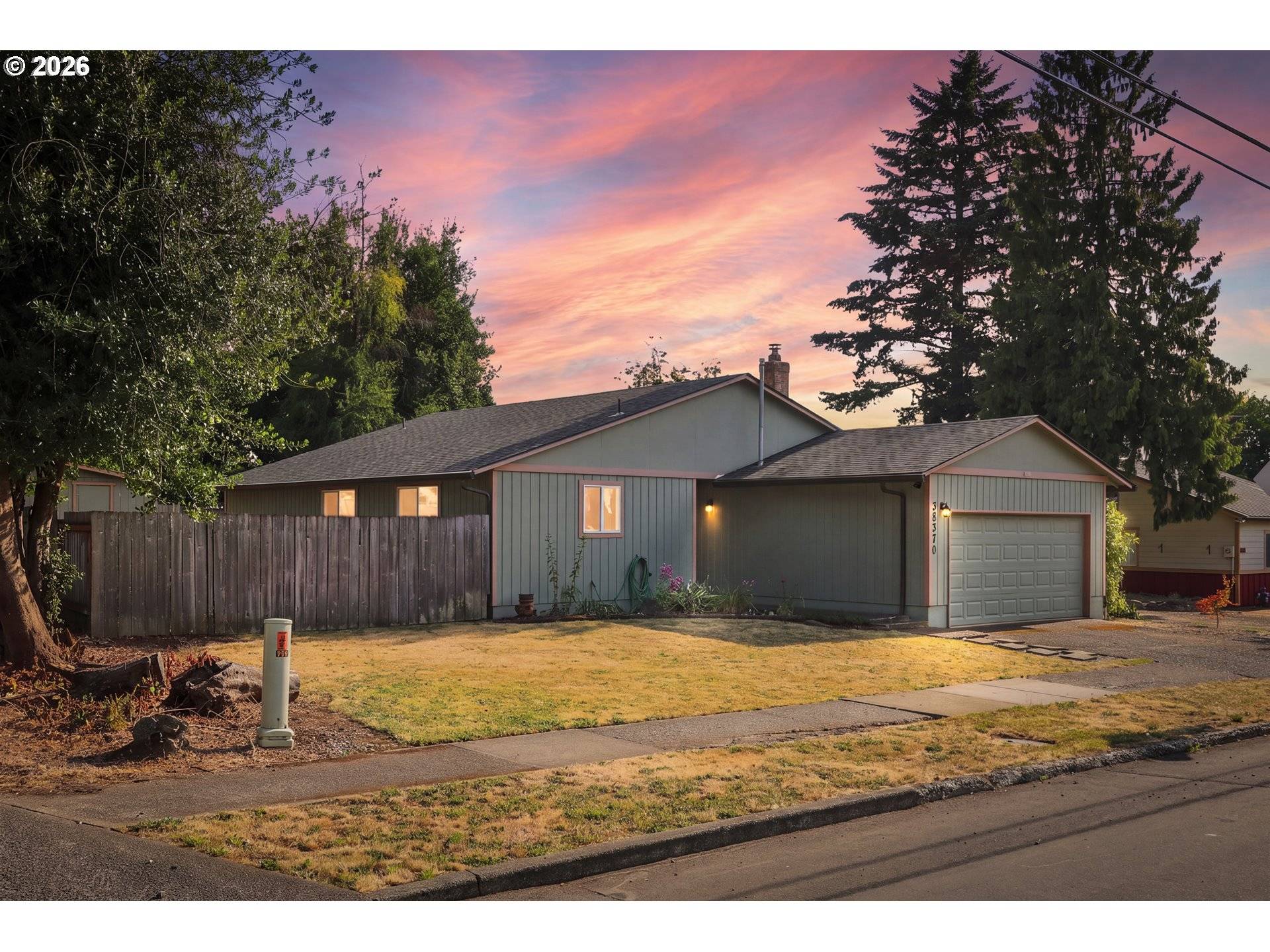 38370 SANDY HEIGHTS ST, Sandy, OR 97055