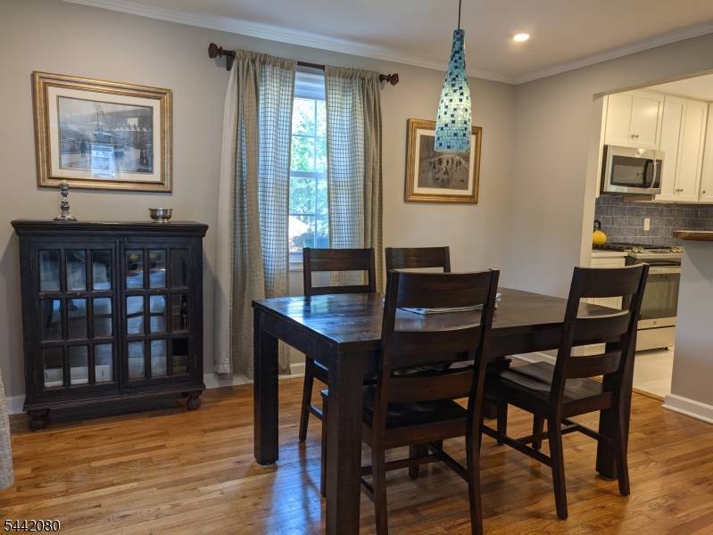 137 Passaic Ave, Summit City, NJ 07901