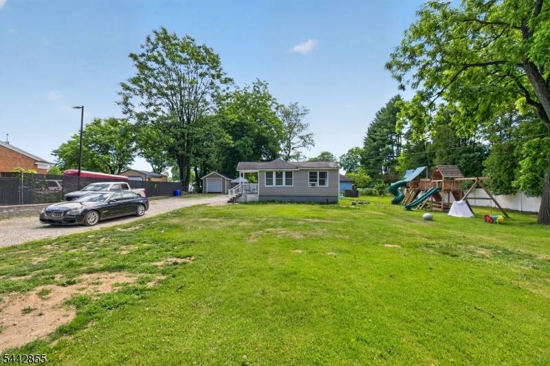 57 Pine Brook Rd, Lincoln Park Boro, NJ 07035