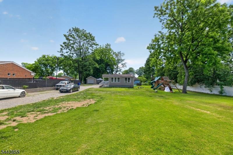 57 Pine Brook Rd, Lincoln Park Boro, NJ 07035