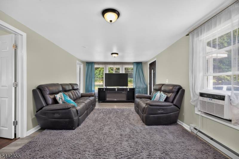 57 Pine Brook Rd, Lincoln Park Boro, NJ 07035