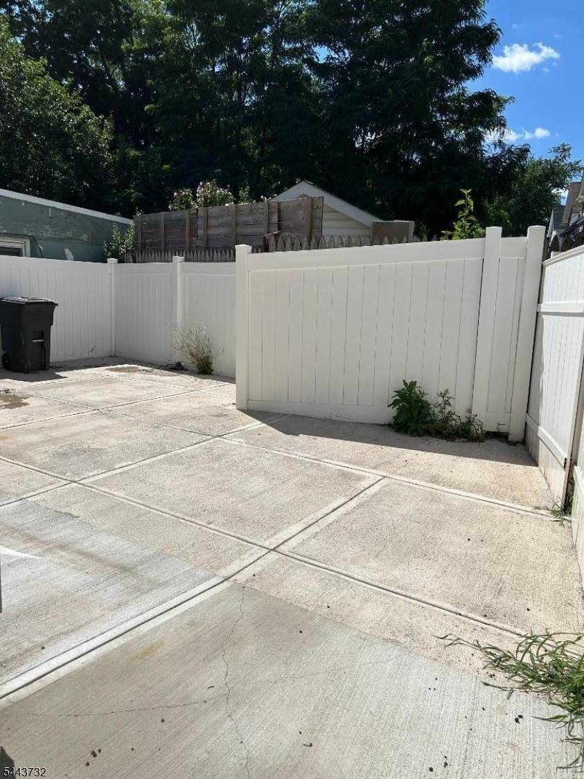 1170 Broad St, Rahway City, NJ 07065