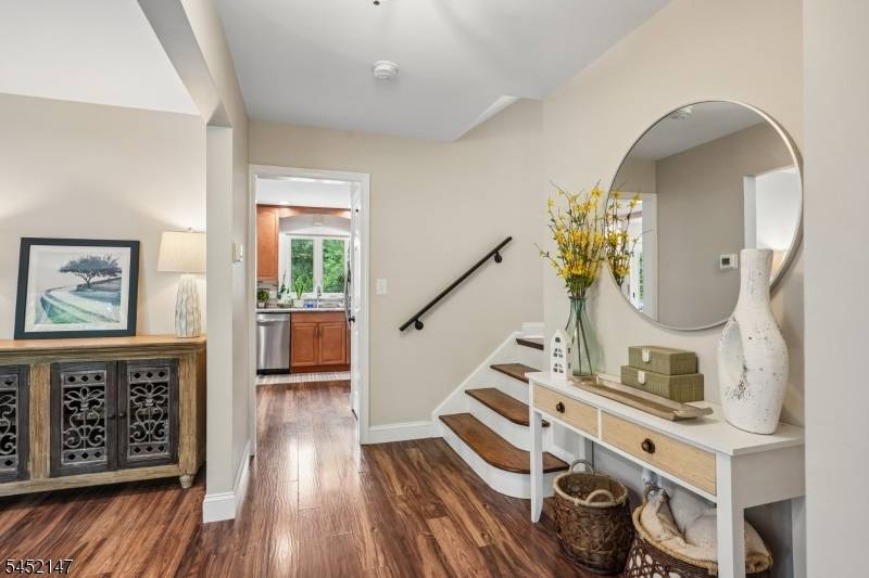 24 Lawrence Rd, Wayne Twp., NJ 07470