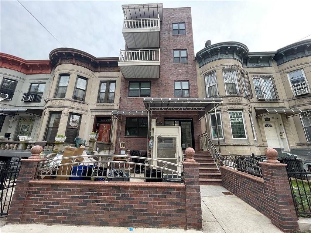 970 52nd ST, Brooklyn, NY 11219