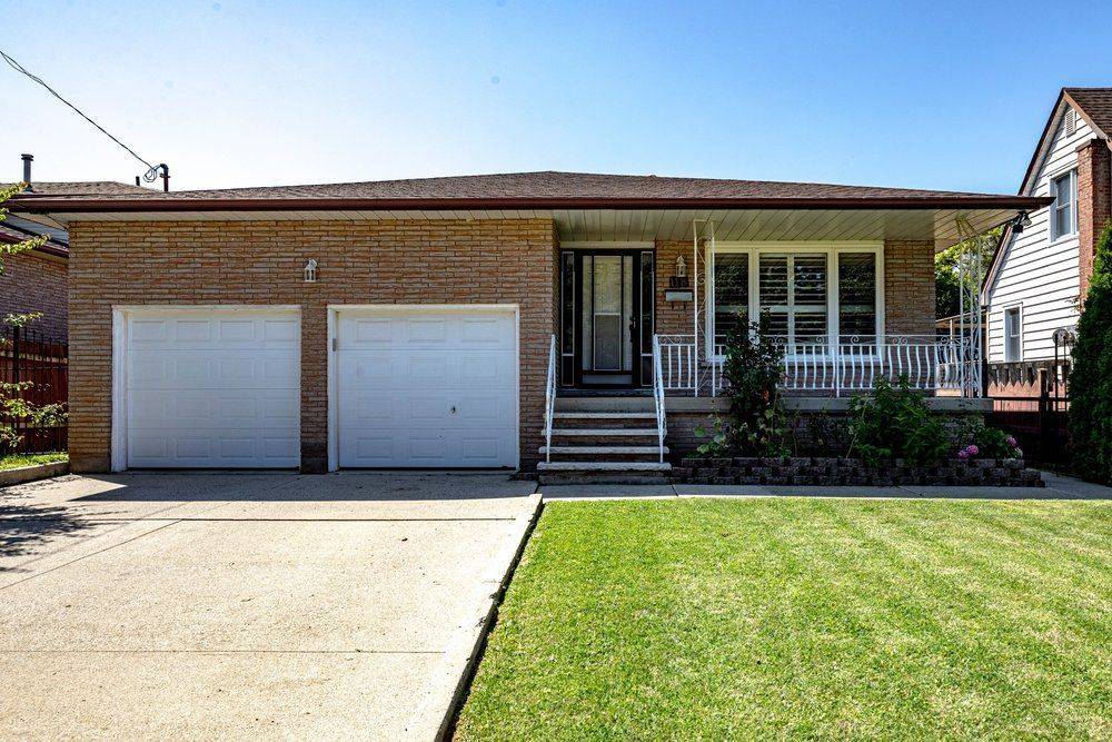 118 POTTRUFF RD S, Hamilton, ON L8K 4A2