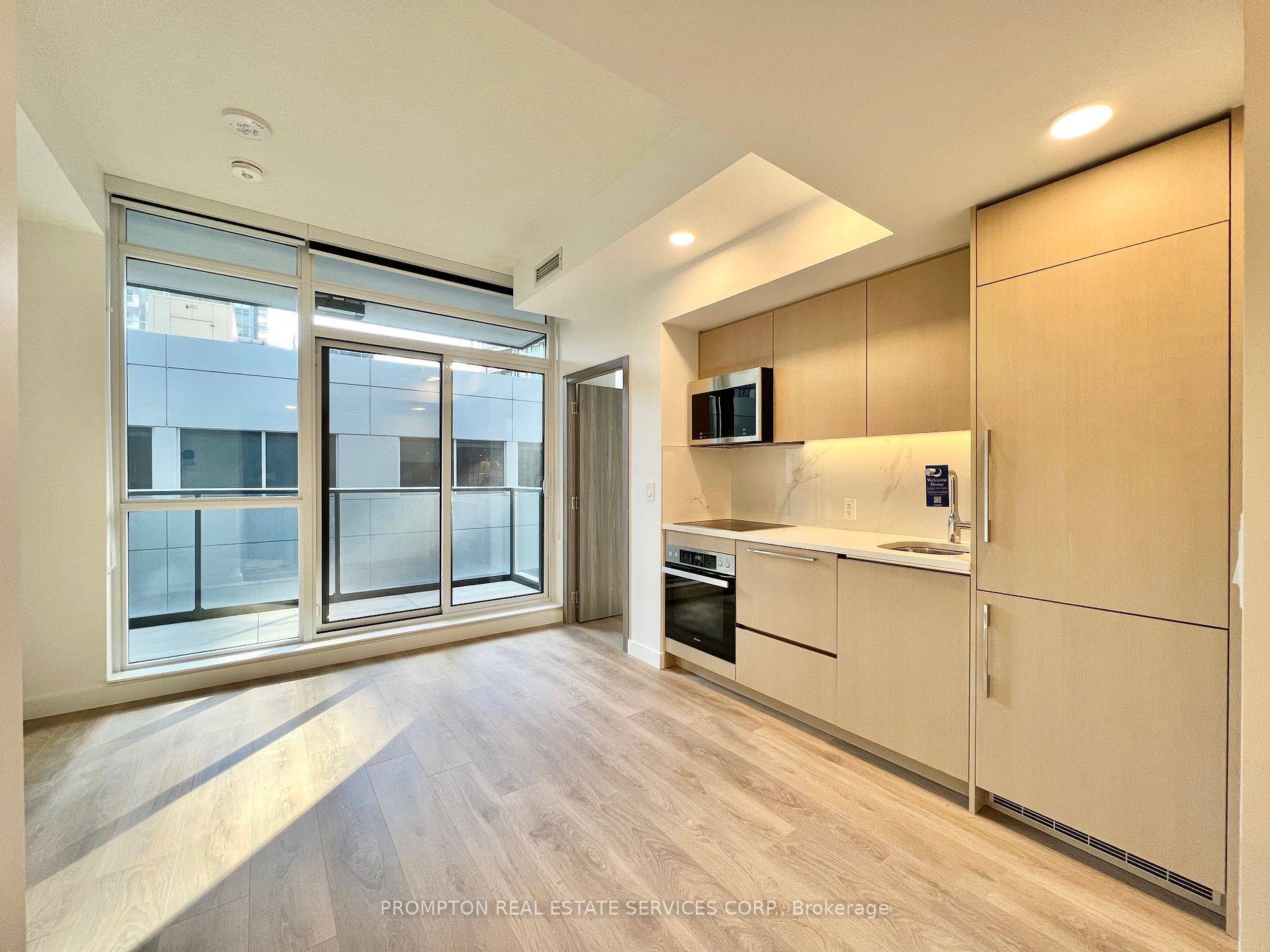38 Widmer ST #1209, Toronto C01, ON M5V 0P7