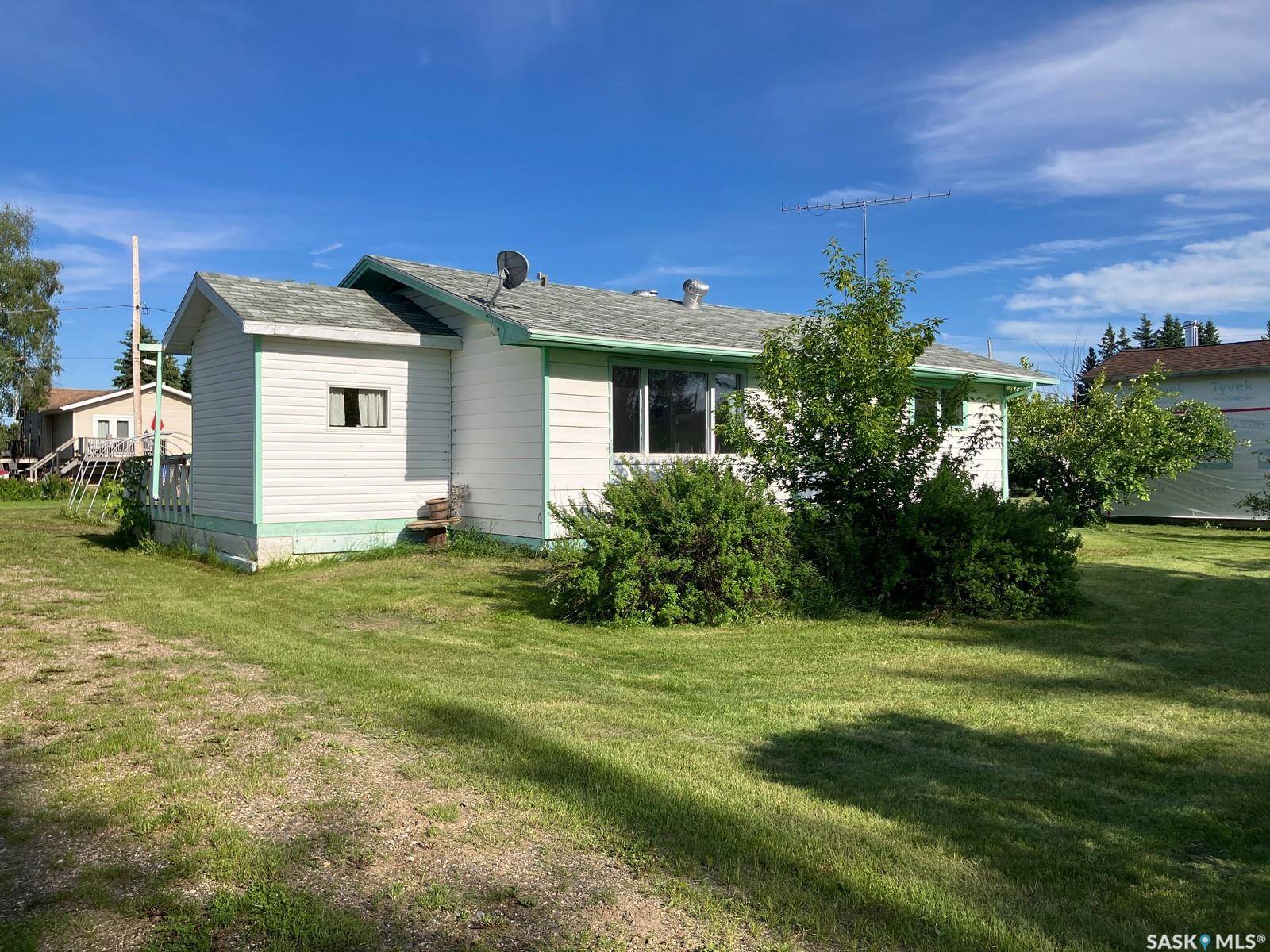 113 1st STREET W, Smeaton, SK S0J 2J0