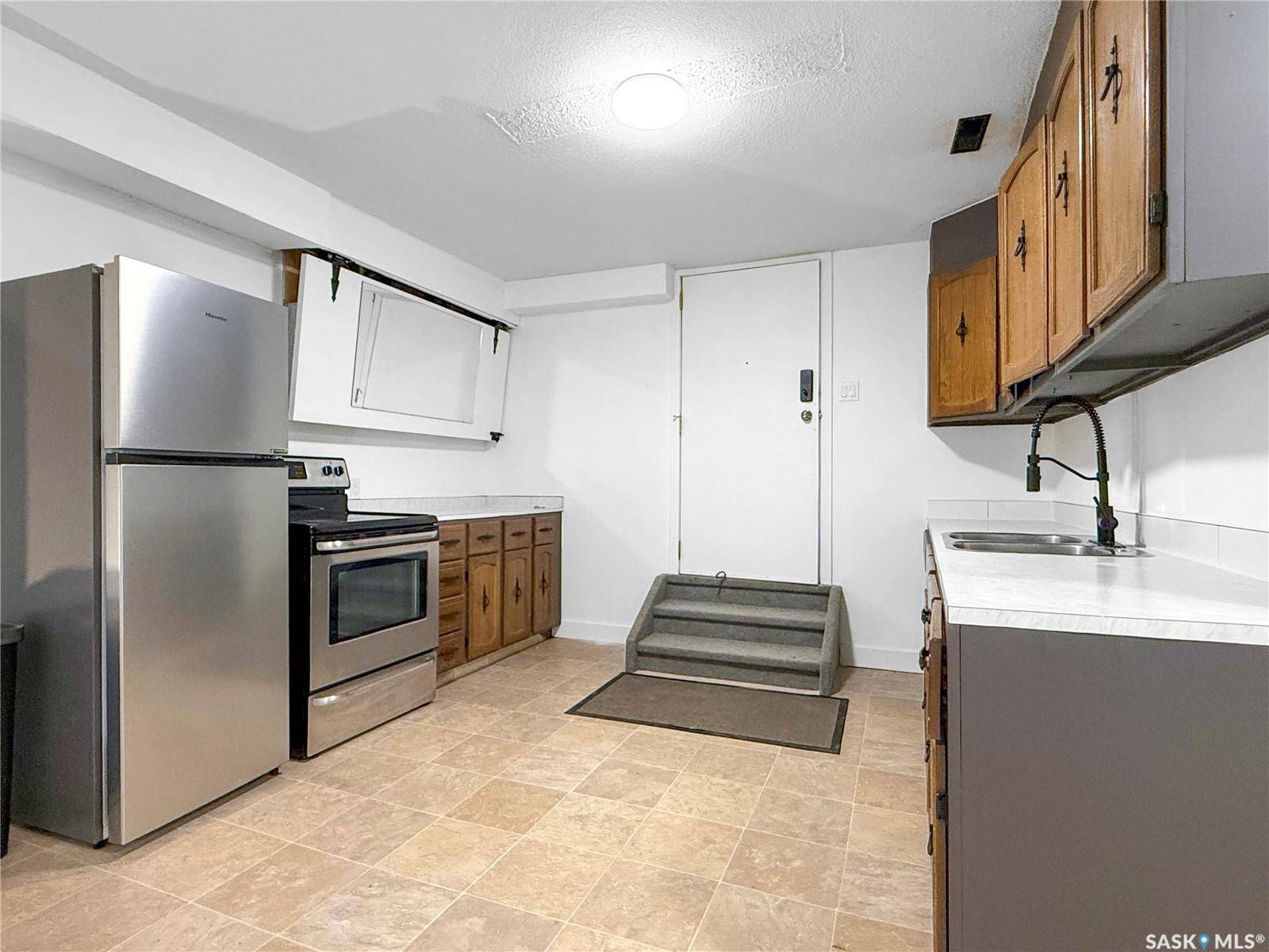 161 5th AVENUE NE, Swift Current, SK S9H 2L1
