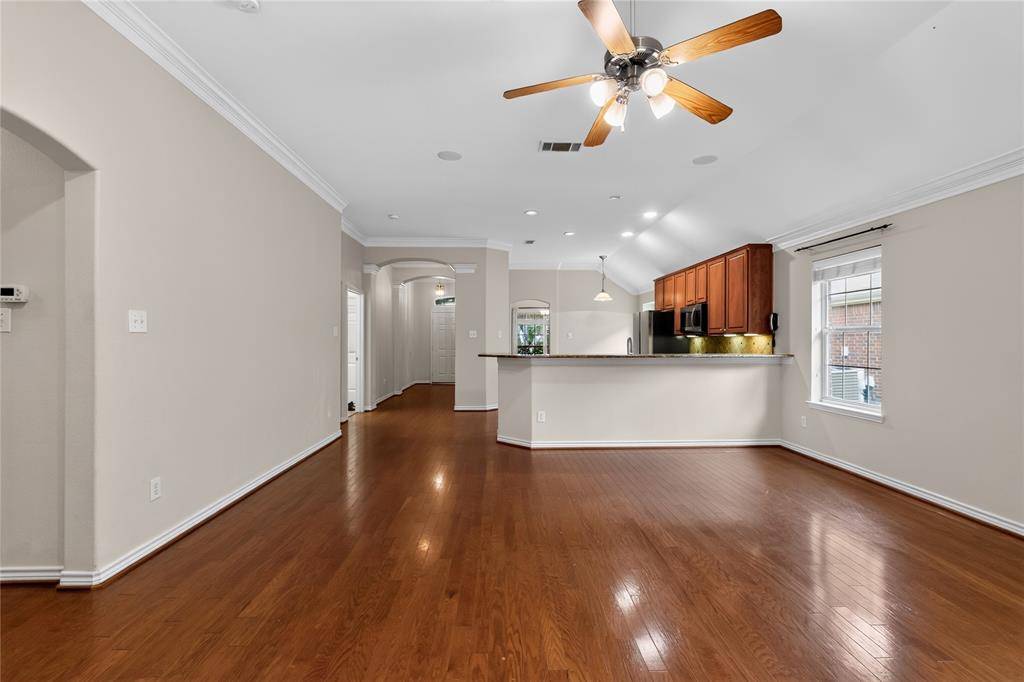 8562 Robertson Drive, Frisco, TX 75036