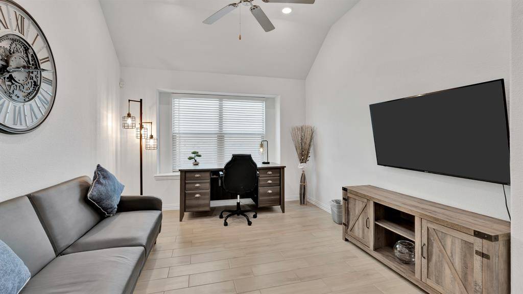 5317 Riverwalk Parkway, Garland, TX 75040