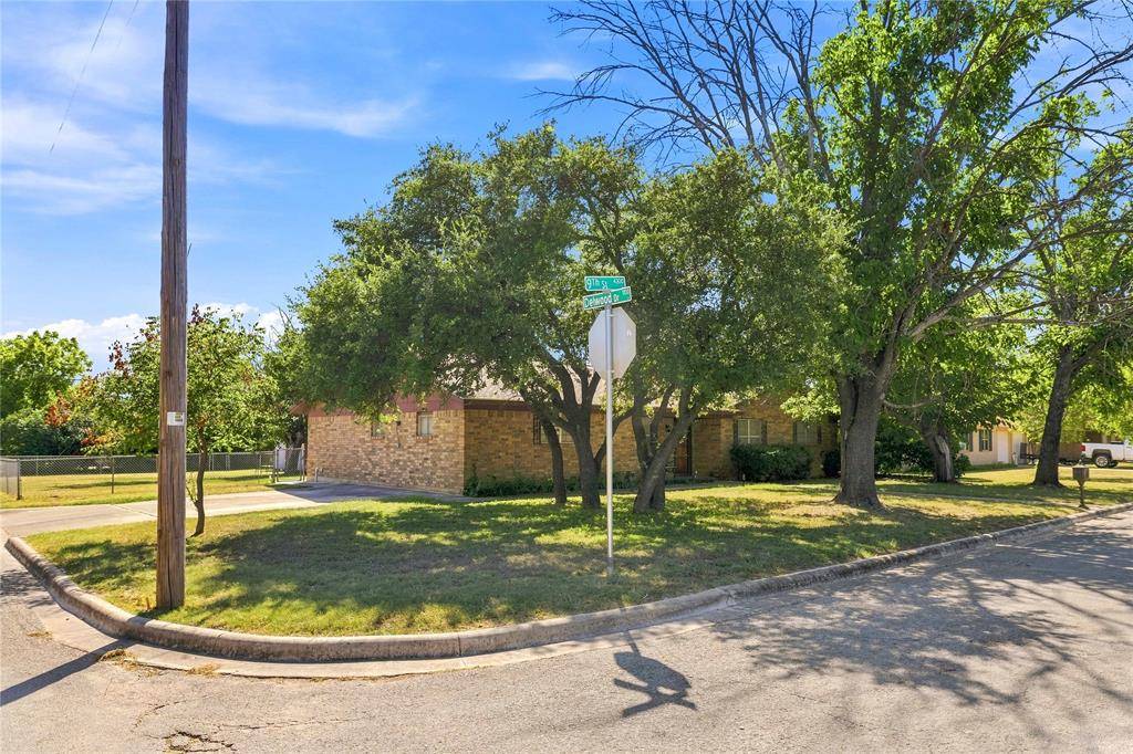 4309 9th Street, Brownwood, TX 76801