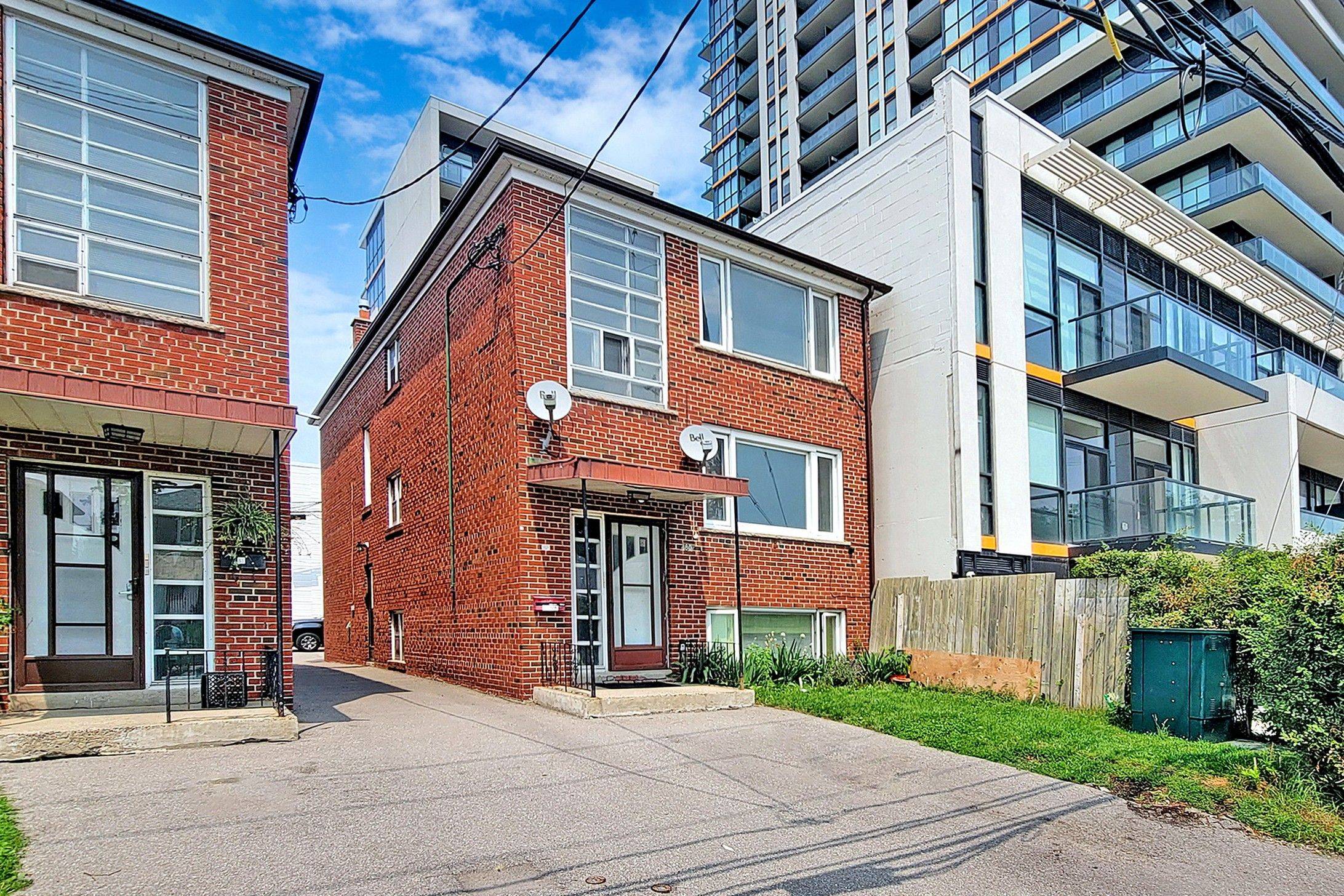 80 Lanark AVE, Toronto C03, ON M6E 2G4