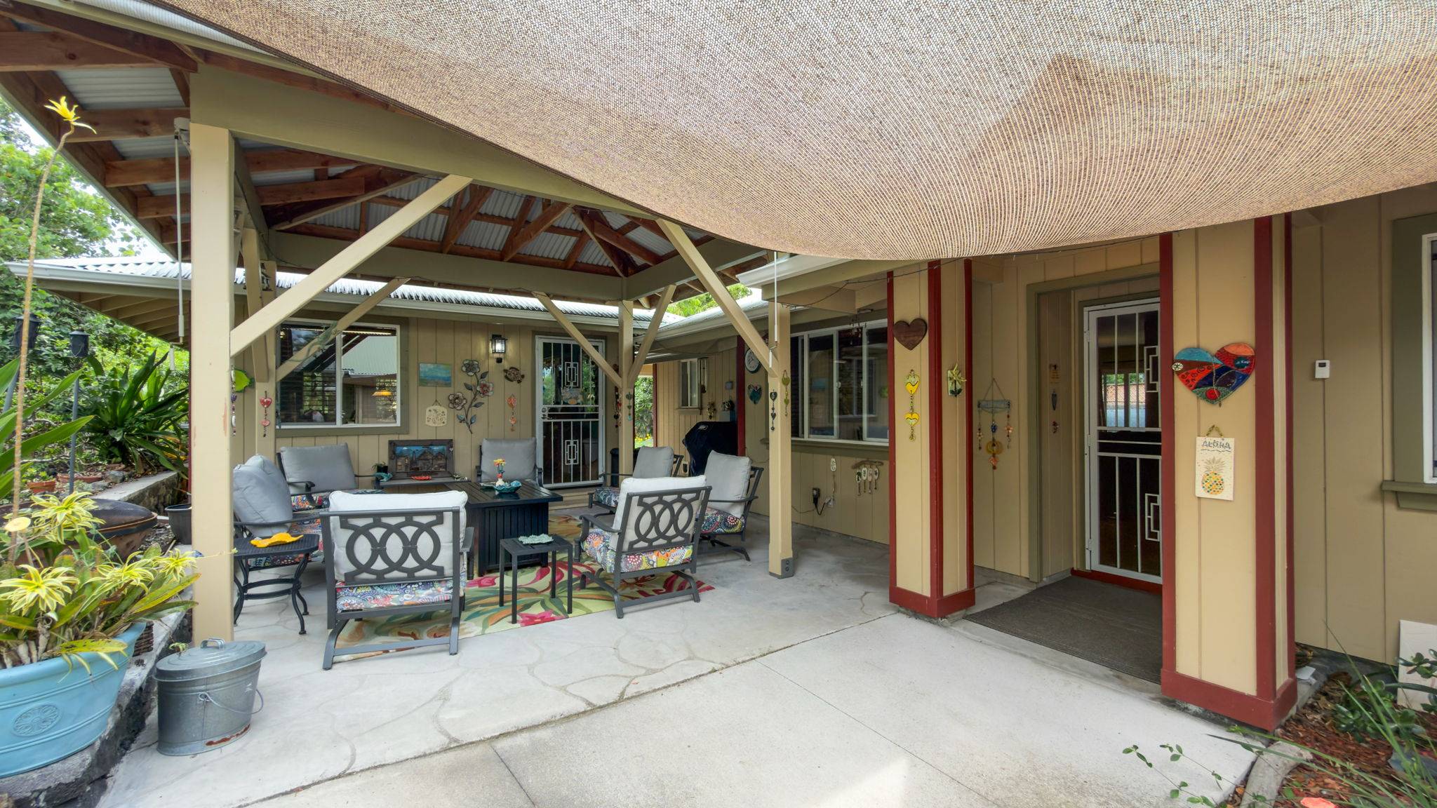 92-8462 TIKI LN, Ocean View, HI 96737