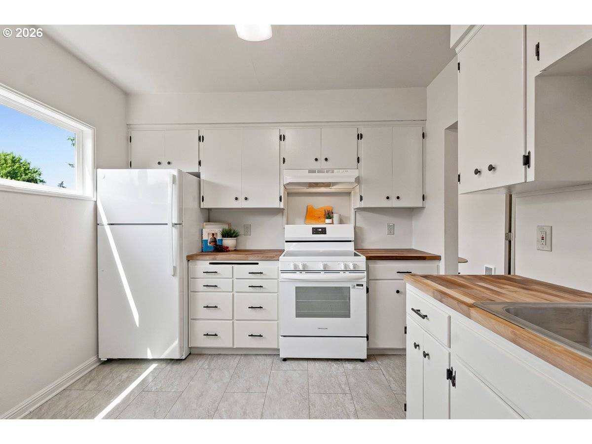 8501 SW 7TH AVE, Portland, OR 97219