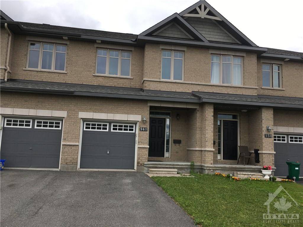 940 COBBLE HILL DR, Barrhaven, ON K2J 5P8