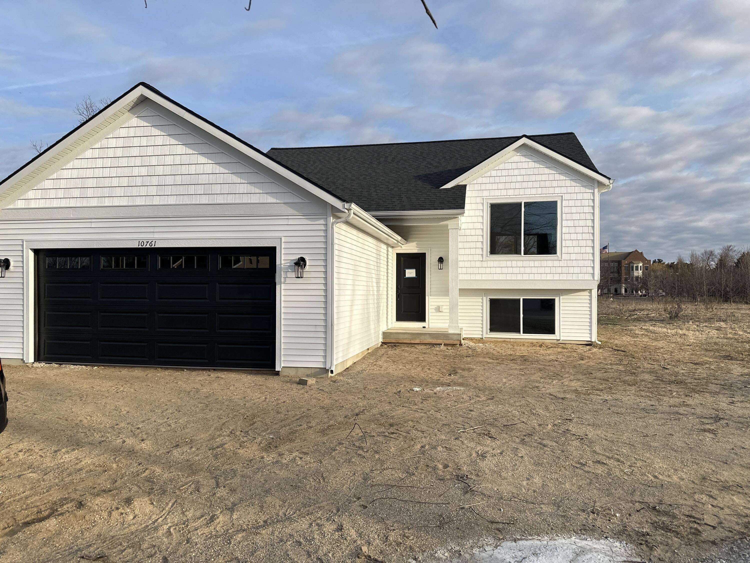 6755 Loggers Rdg Run SE, Caledonia Twp, MI 49316