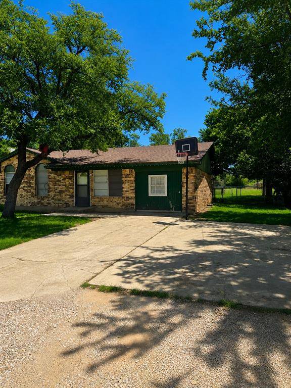 8018 County Road 564, Brownwood, TX 76801
