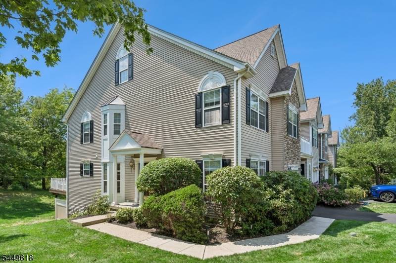 56 Battalion Dr Ondo, Bernards Twp., NJ 07920