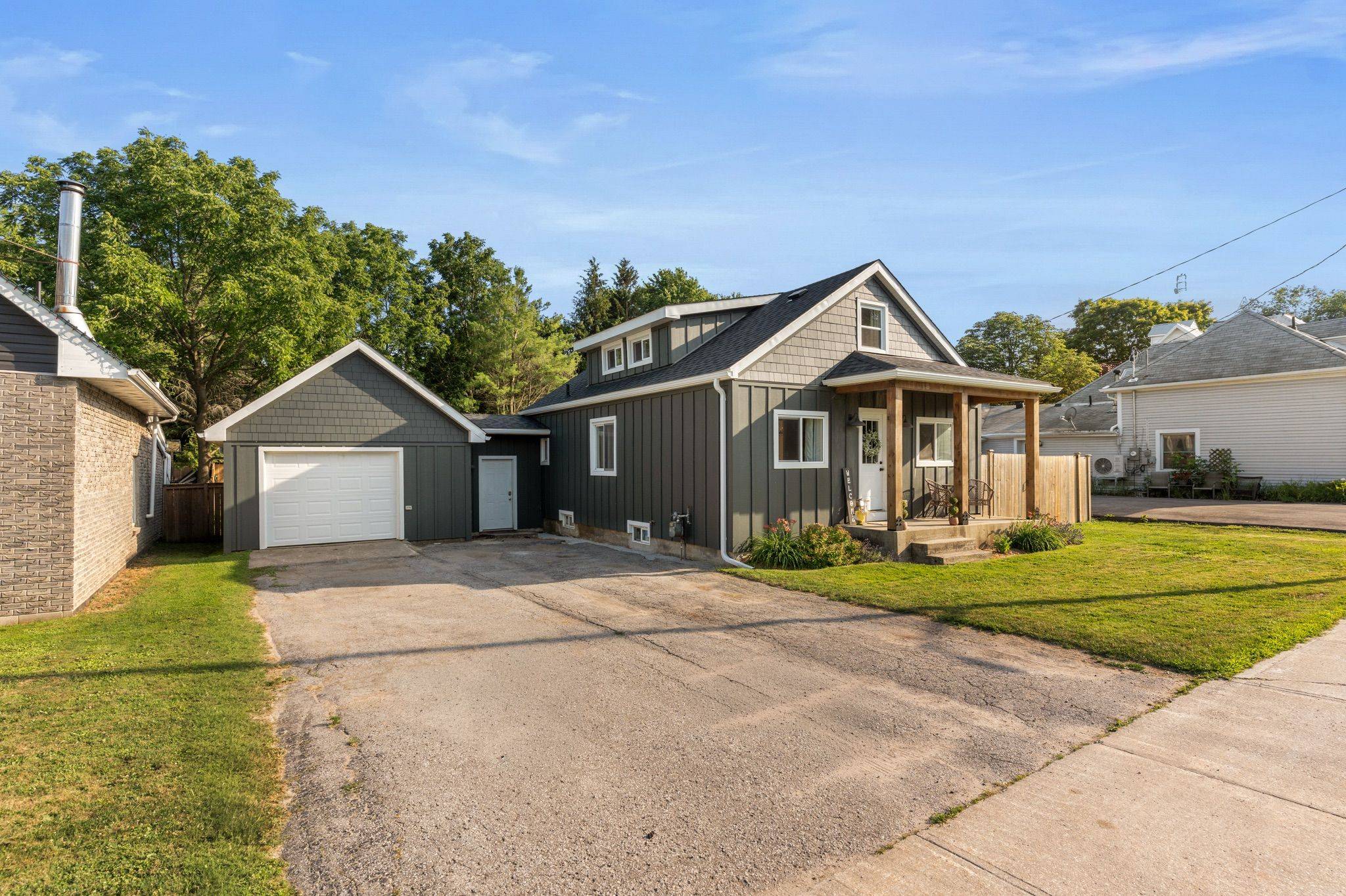 5317 County 9 RD, Clearview, ON L0M 1N0