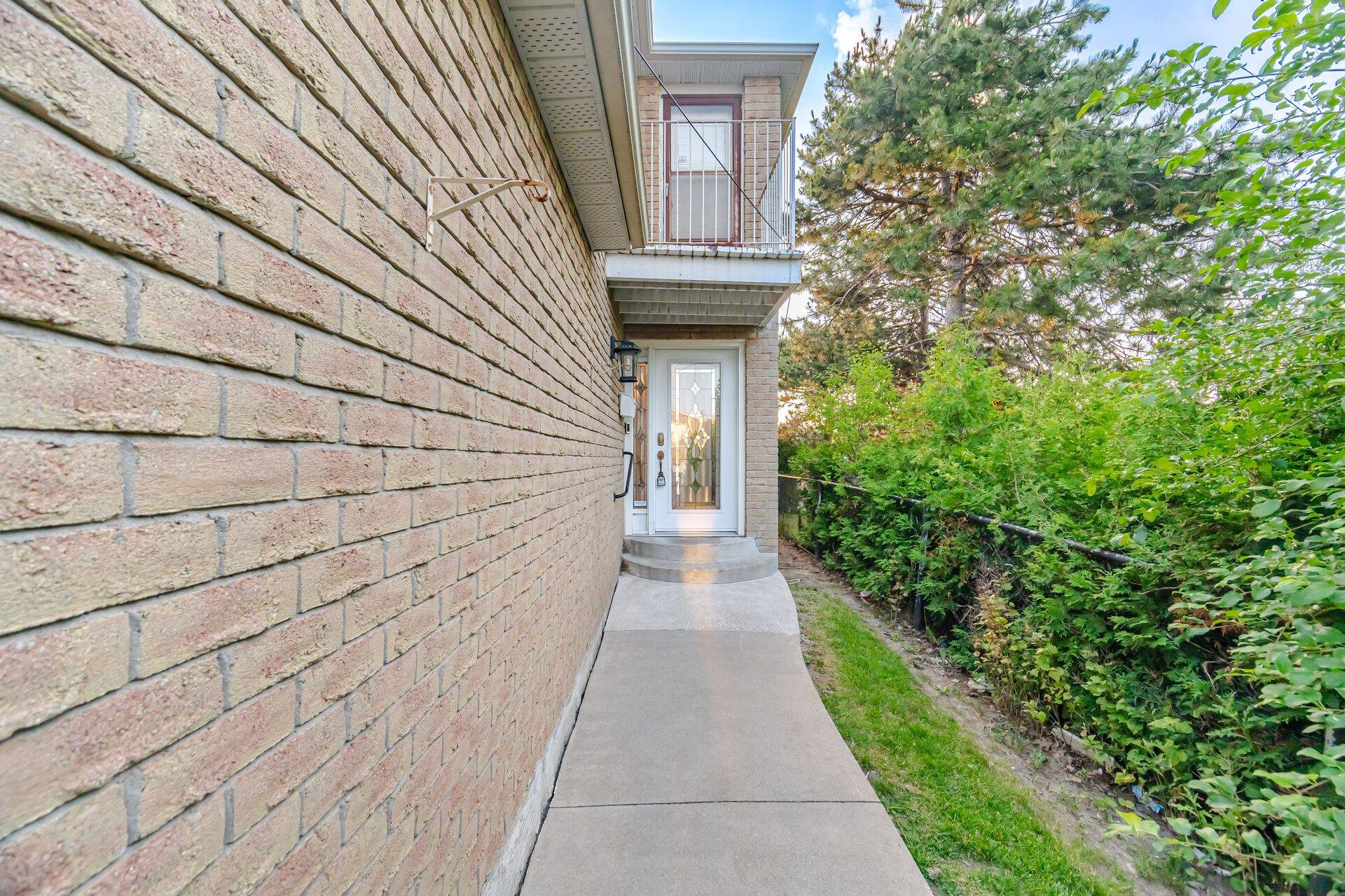 172 MORTON WAY, Brampton, ON L6Y 2P8