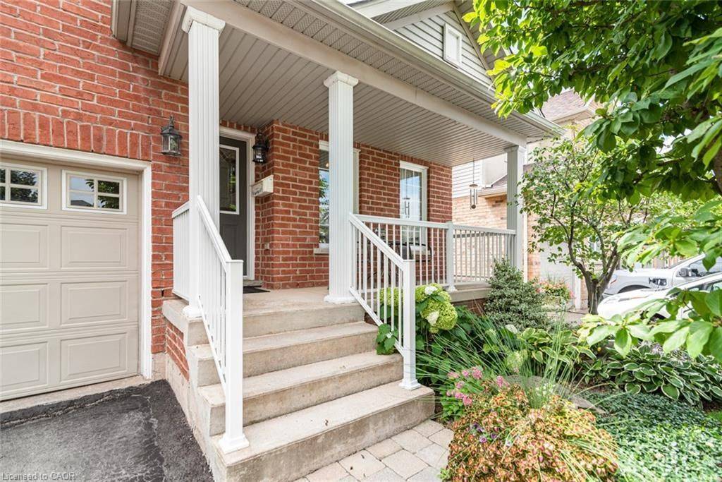 80 Vinifera DR, Grimsby, ON L3M 5S6