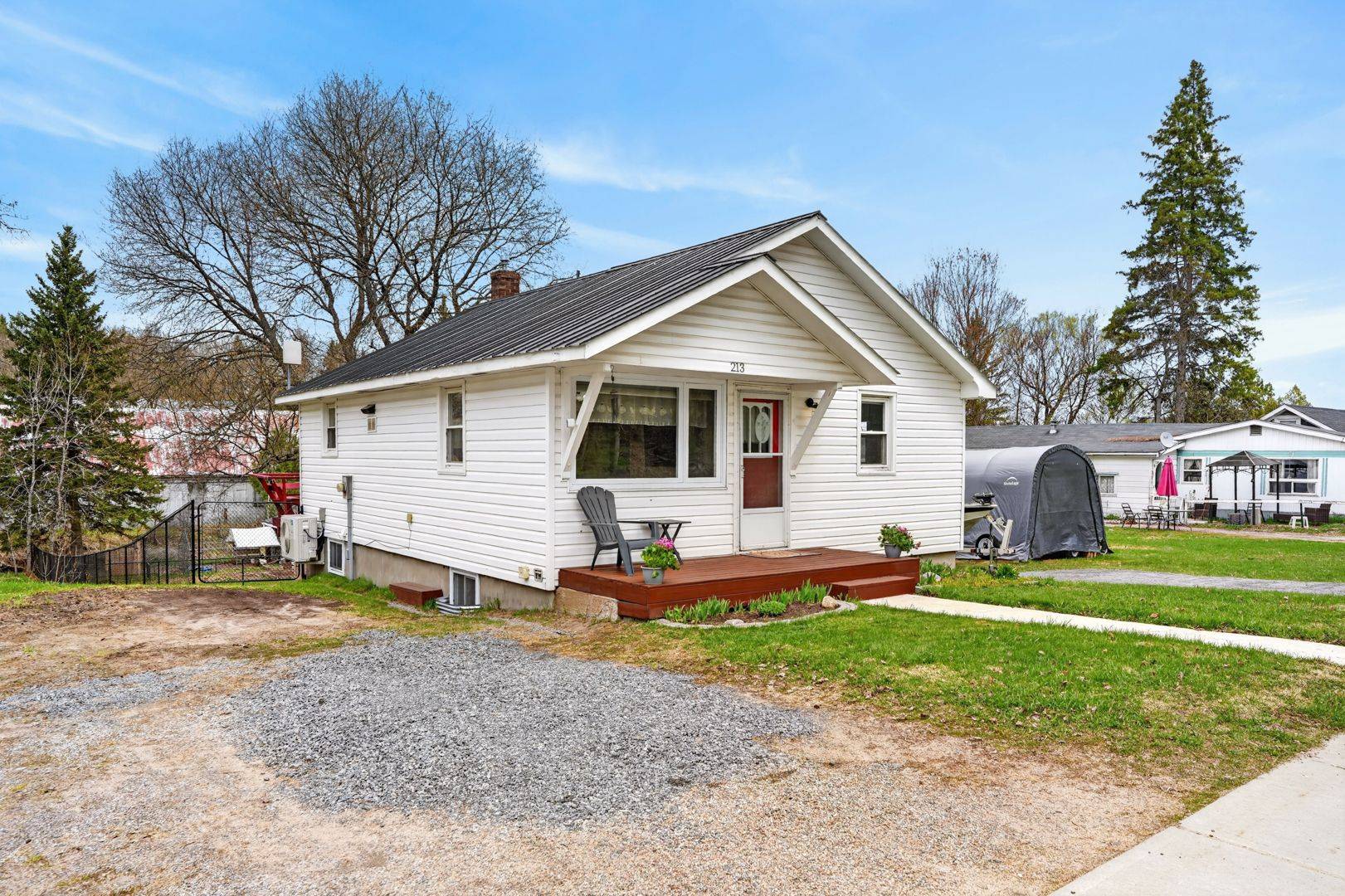 213 Yonge ST, Burk's Falls, ON P0A 1C0