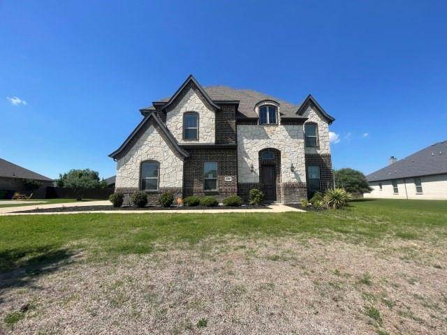 321 Equestrian Drive, Waxahachie, TX 75165