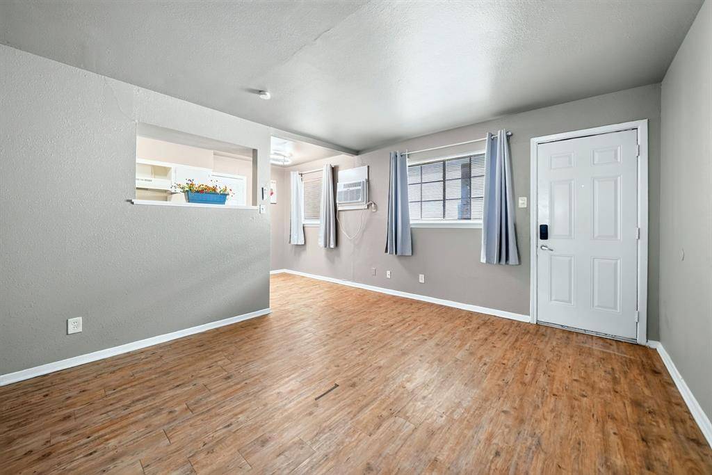 1417 Bennett Avenue #G, Dallas, TX 75206