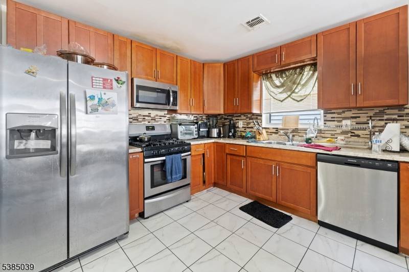 22 Godwin Ave, Paterson City, NJ 07501