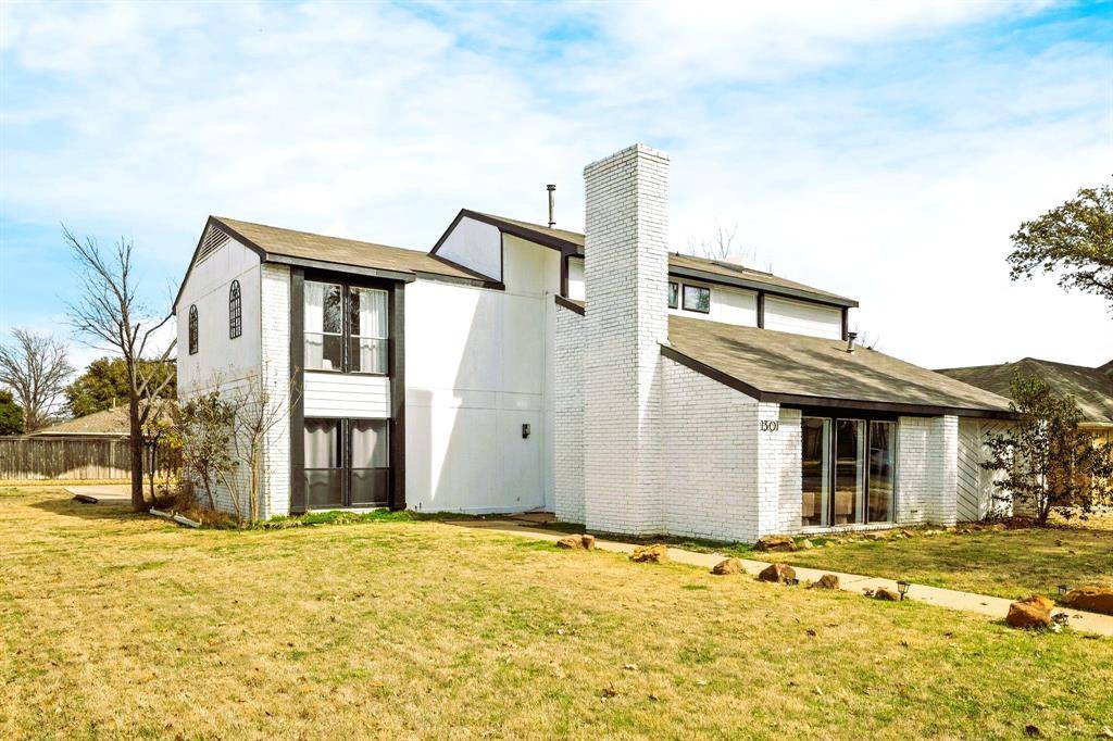 1301 N Trail Drive, Carrollton, TX 75006