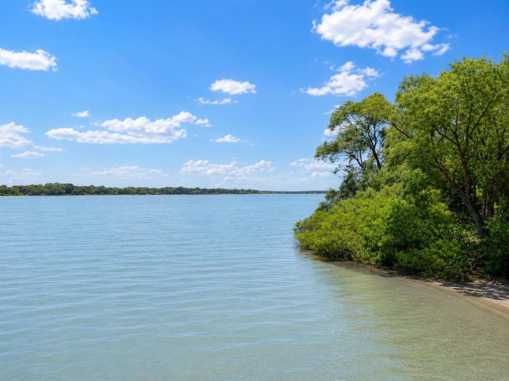 640 LLOYDS Road #6, Little Elm, TX 75068