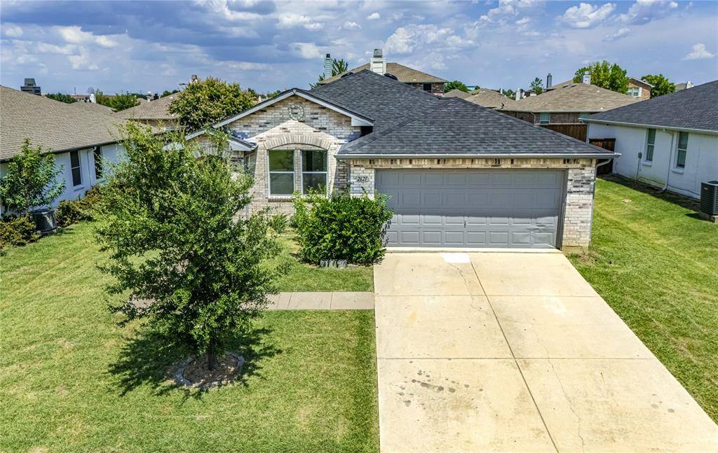 2621 Shorecrest Drive, Little Elm, TX 75068