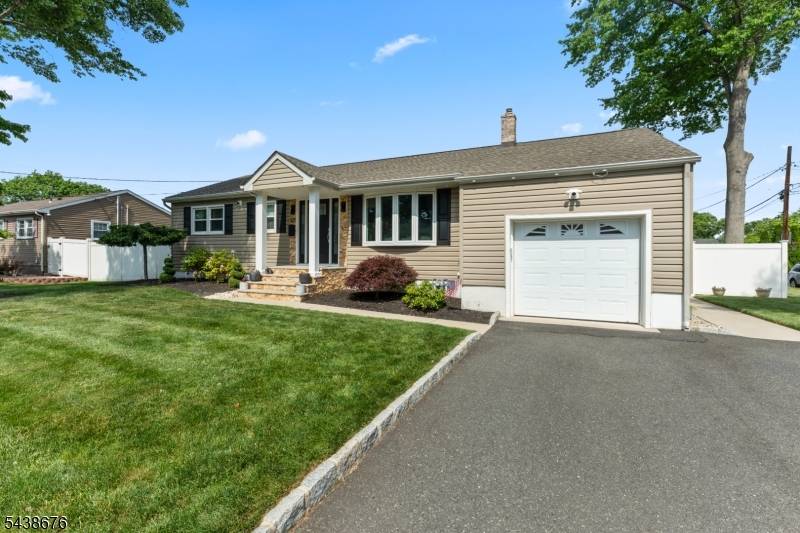 57 Desna St, Piscataway Twp., NJ 08854