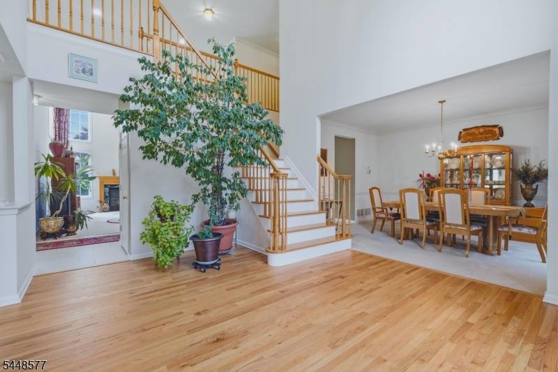 78 Ridge Rd, North Haledon Boro, NJ 07508