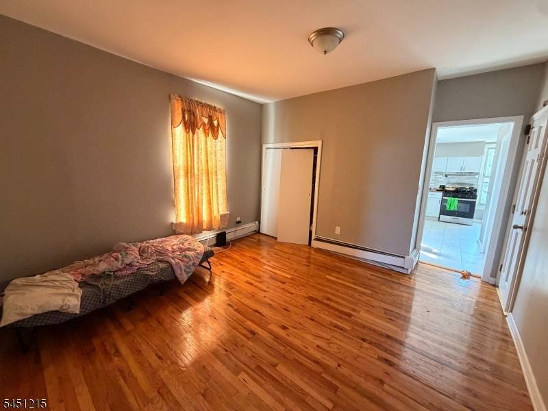 708 Jefferson Ave, Elizabeth City, NJ 07201