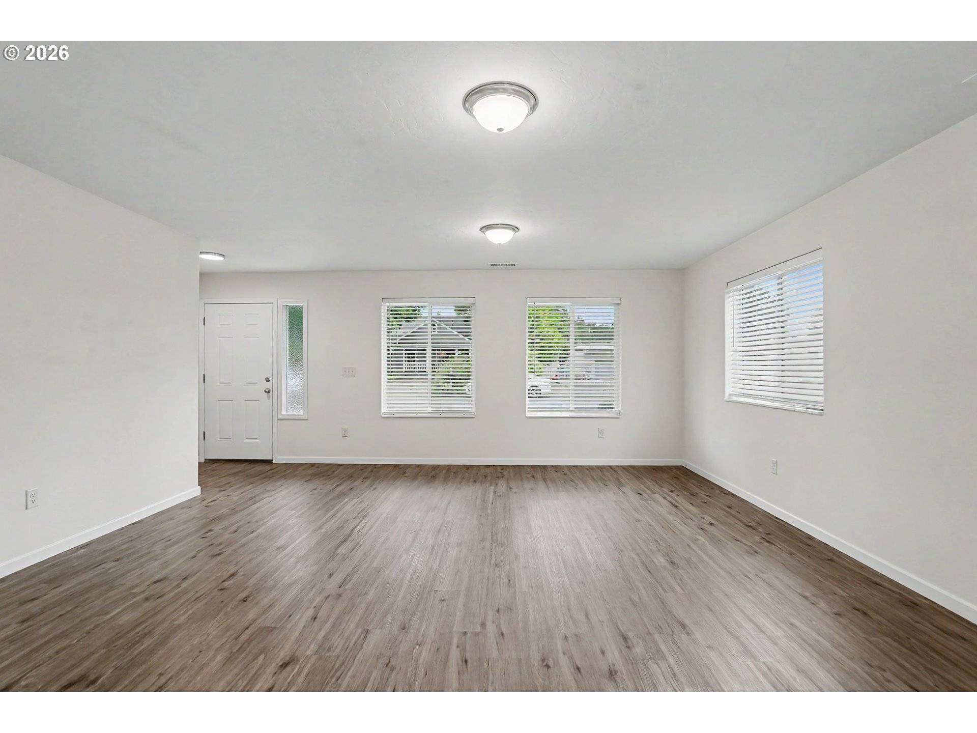 301 S 1st St. ST, Silverton, OR 97381