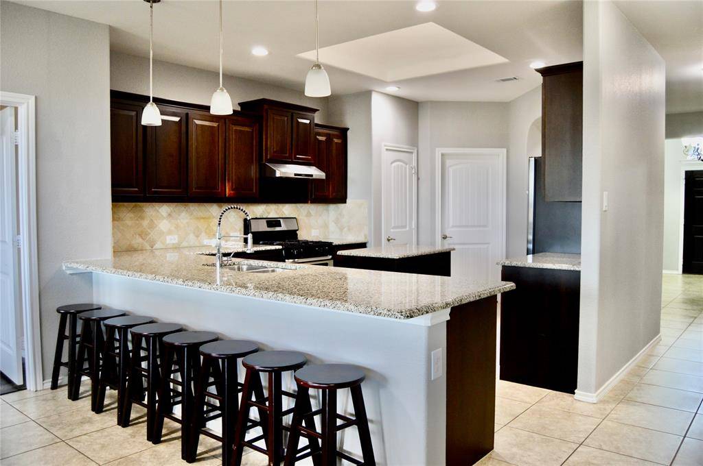 9020 Bronze Meadow Drive, Fort Worth, TX 76131