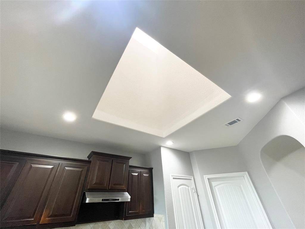 9020 Bronze Meadow Drive, Fort Worth, TX 76131