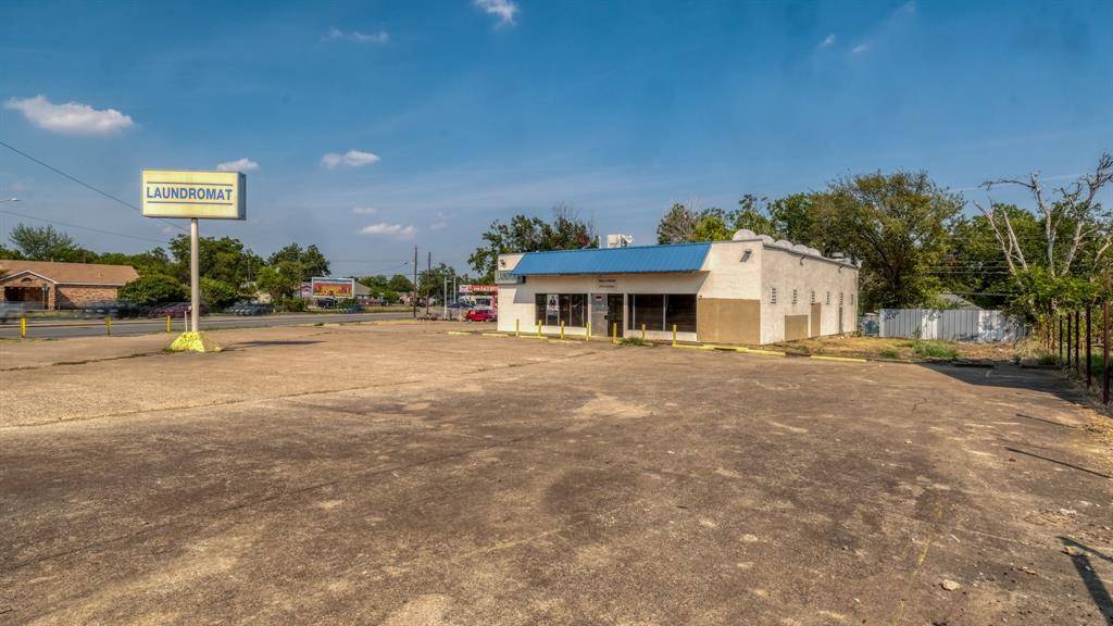 2714 Hanna Avenue, Fort Worth, TX 76164