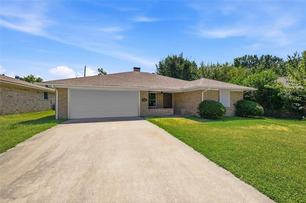 1908 Paula Drive, Denison, TX 75020
