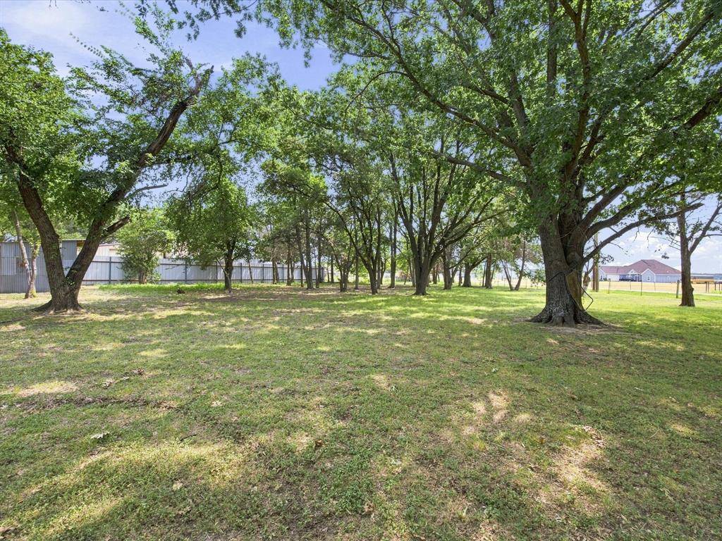 5022 Ensign Road, Ennis, TX 75119