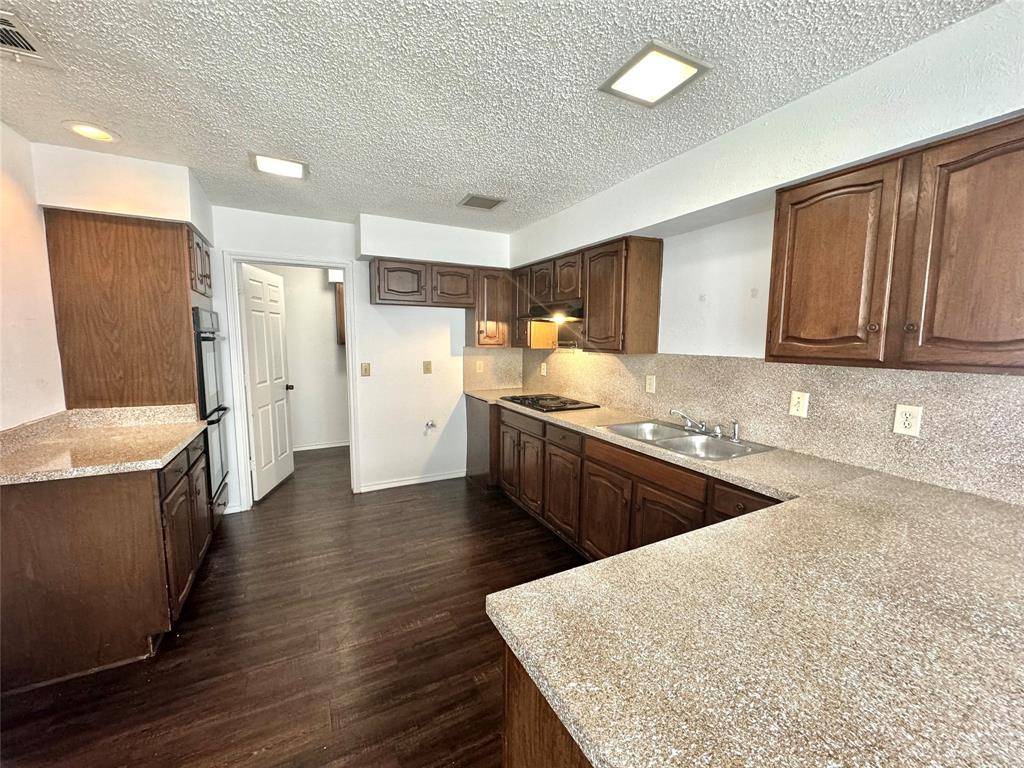 13217 Fall Manor, Dallas, TX 75243
