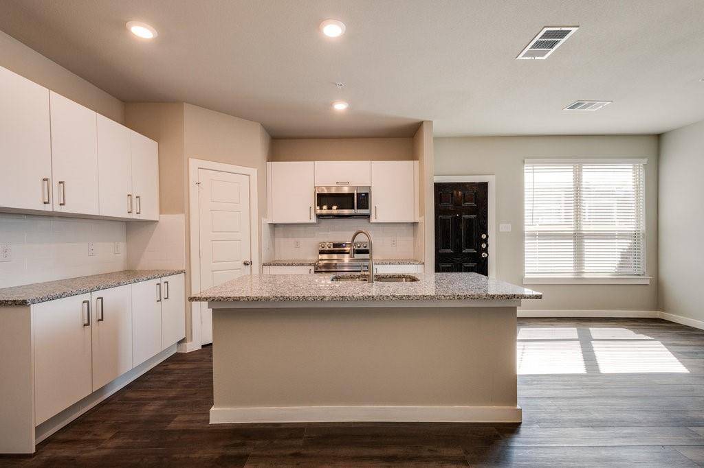 748 Fallow Drive, Venus, TX 76084