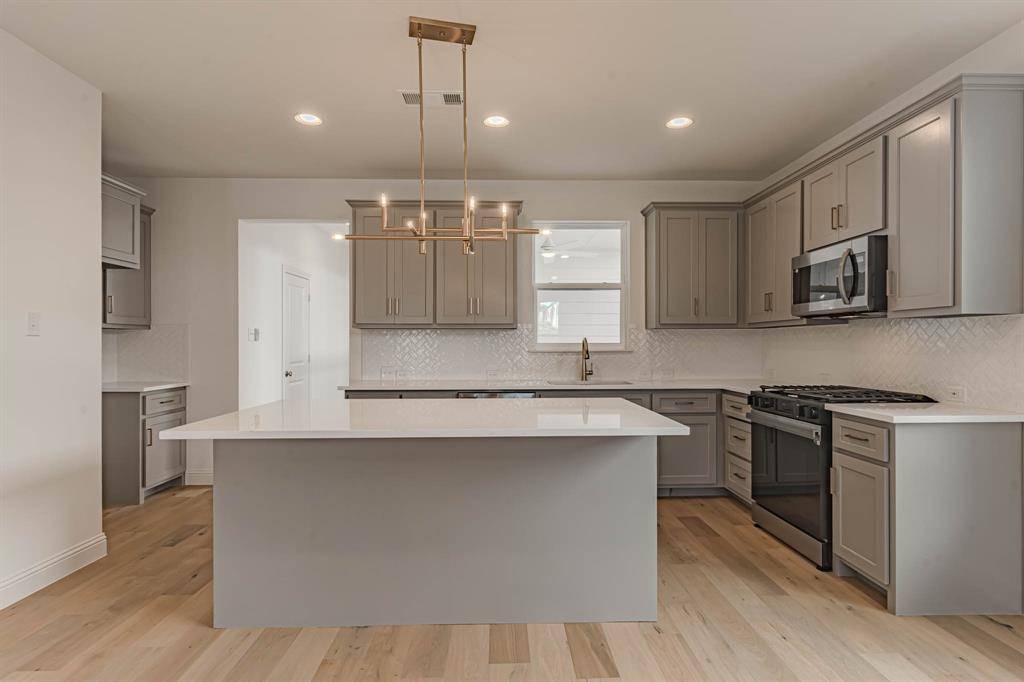 312 Sunset Lane, Fort Worth, TX 76114