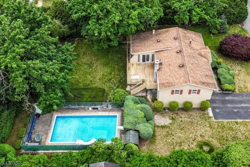 9 Ricker Rd, West Milford Twp., NJ 07435
