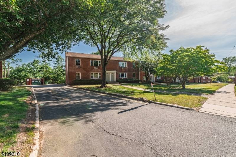 93 Fox Rd., Edison Twp., NJ 08817