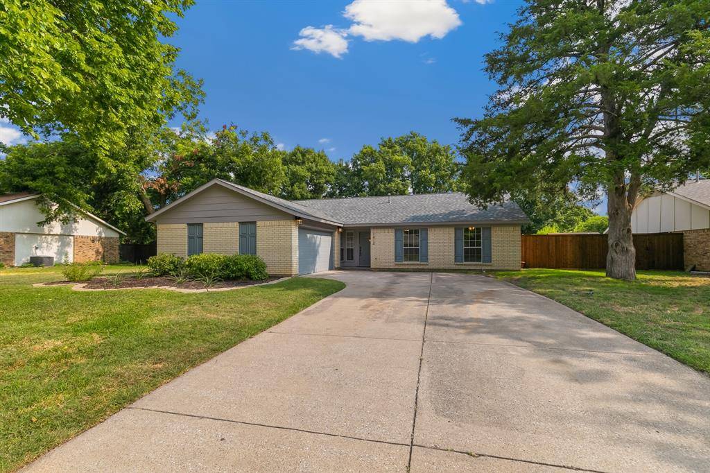 1912 Buckeye Drive, Flower Mound, TX 75028