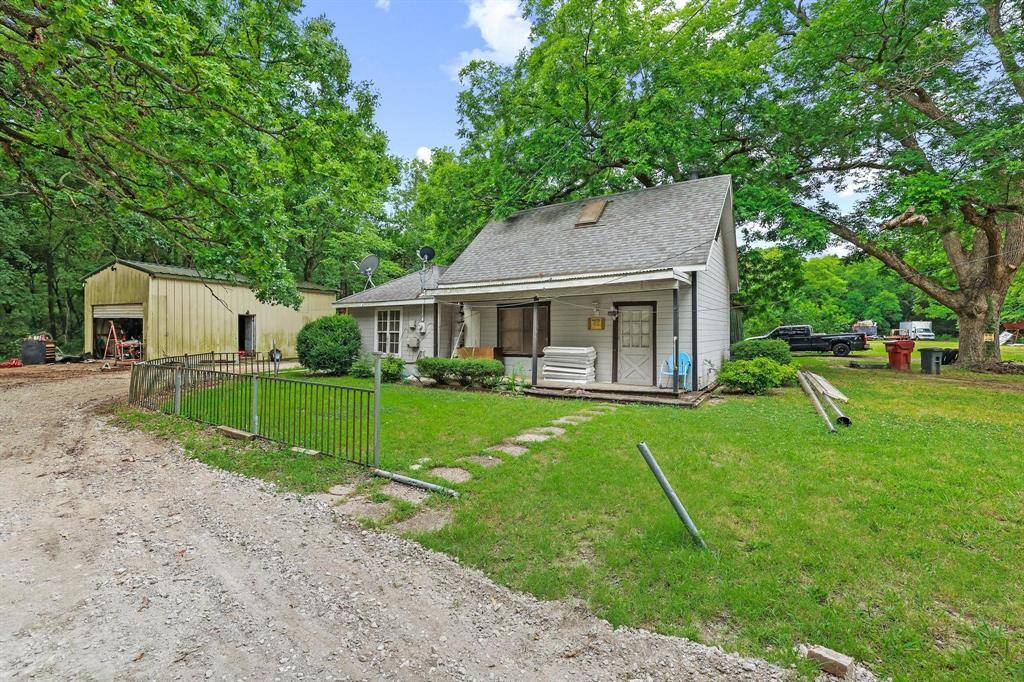 101 Smith Street, Bonham, TX 75418